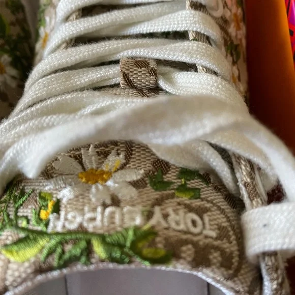 Tory Burch embroidered “Howell Court”jacquard canvas with leather trim sneaker - Picture 2 of 4